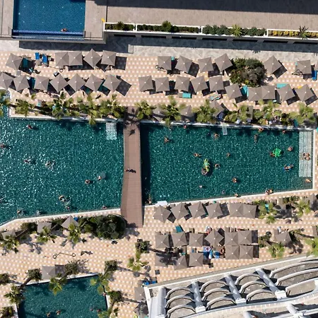 Fafa Aqua Palace & 5*