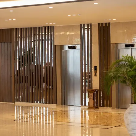 Fafa Aqua Palace & Hotel