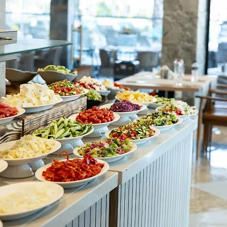 Fafa Aqua Palace & Hotel 5*