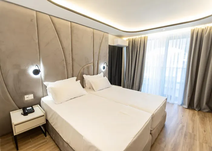 Fafa Aqua Palace & 골렘