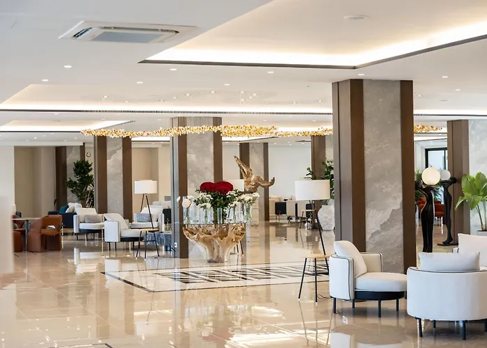 Fafa Aqua Palace & 5*